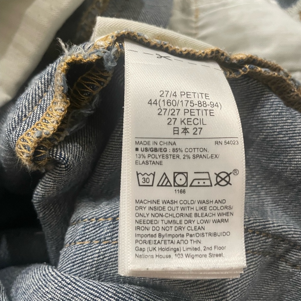 Gap Wash Cuffed Midi Denim Jean Shorts 27/4 - Picture 5 of 5